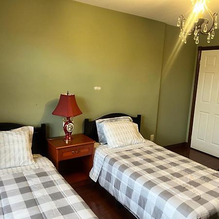 Hotel/Home وندسور المظهر الخارجي الصورة